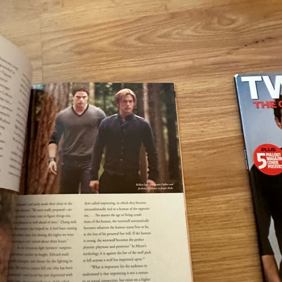 2008 Twilight Saga/Kristen Stewart/Robert Pattinson/Taylor Lautner/3 Magazines - Picture 11 of 16